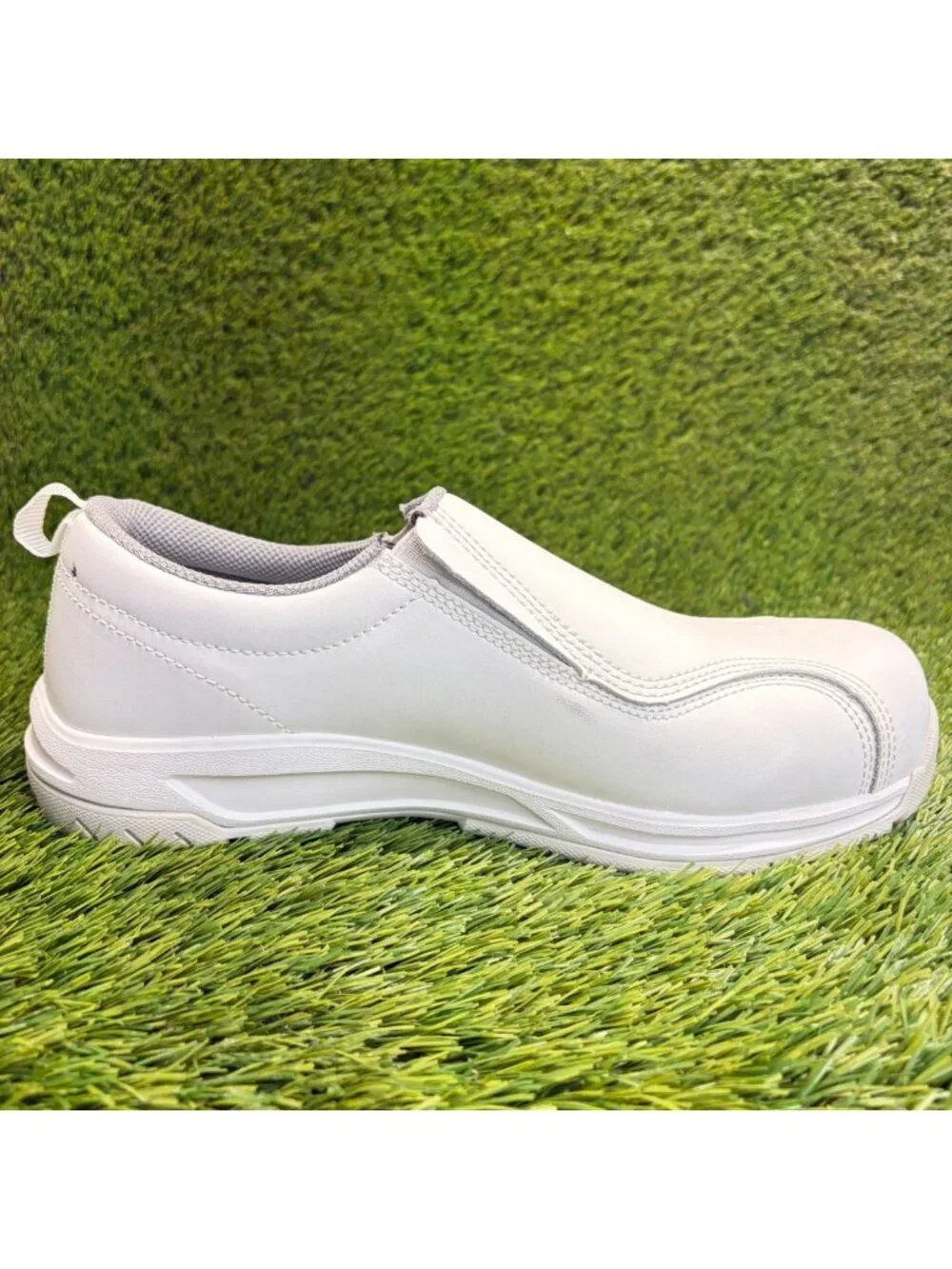 Nautilus Slip-On ESD Mens Size 10.5 White Leather Steel Toe Safety Work Shoes
